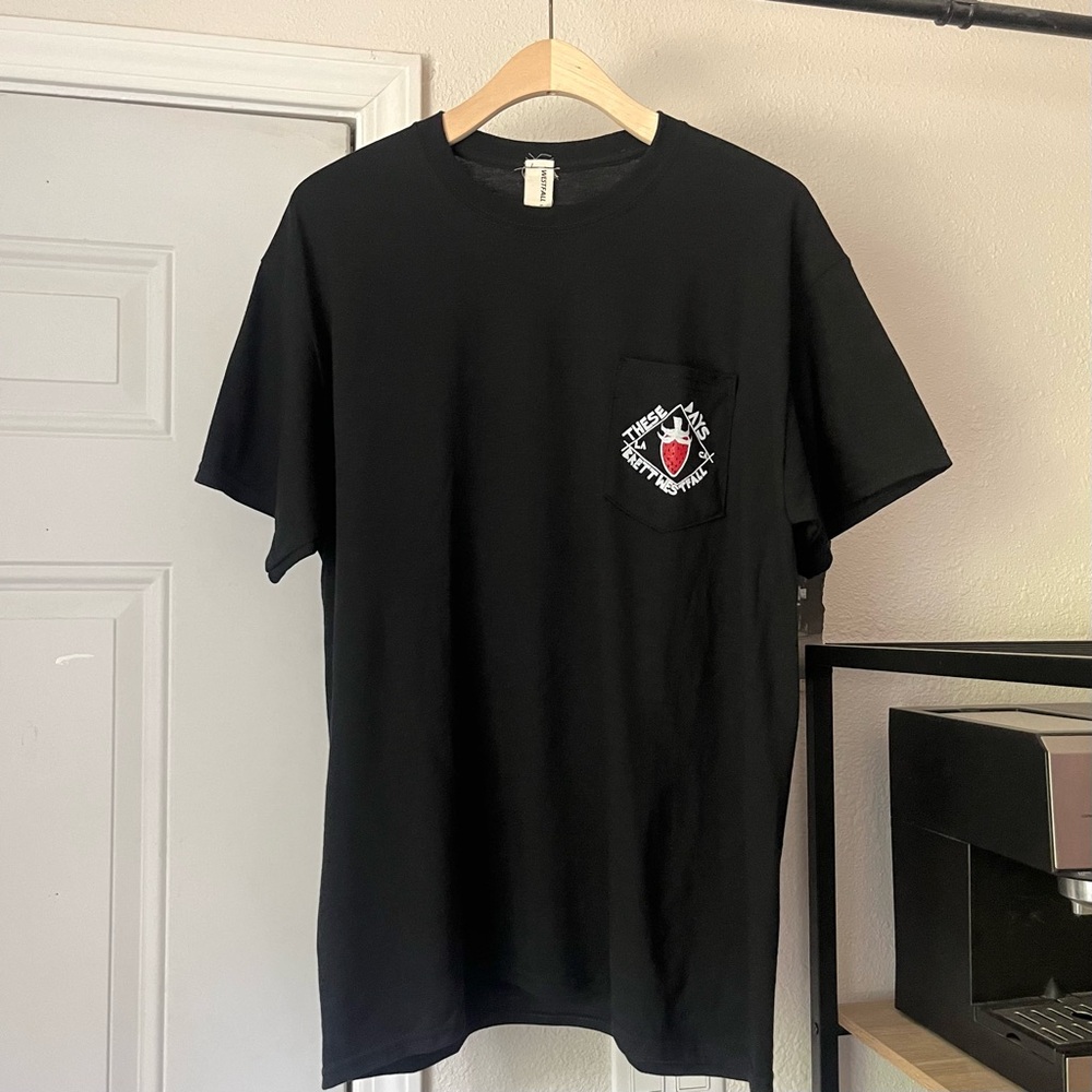 WESTFALL black knit one pocket graphic‎ text crew neck short sleeve tee